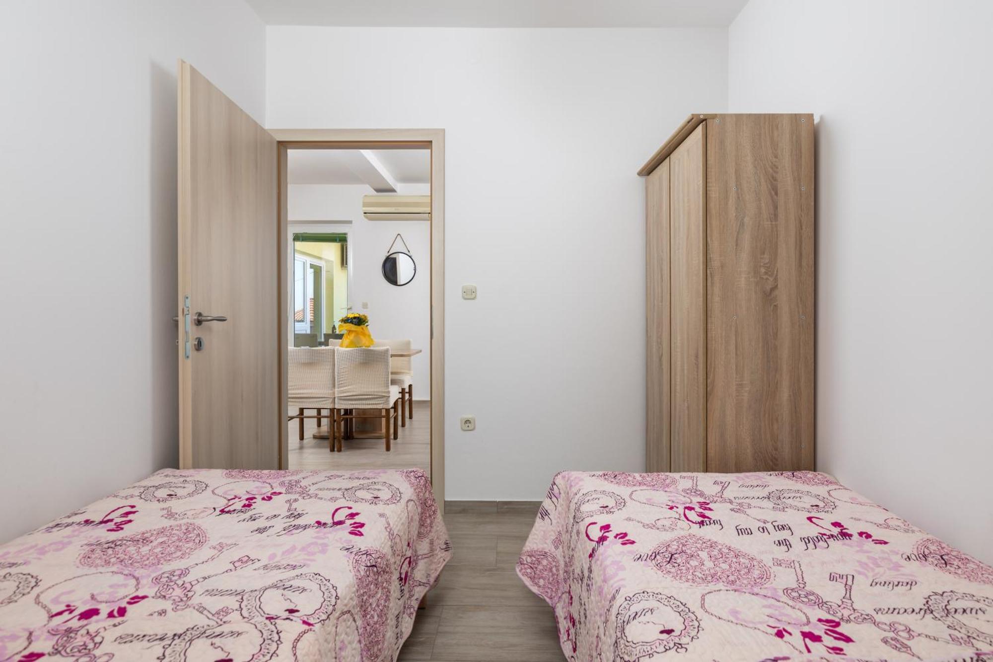 Apartments Kovacic 克拉列维察 外观 照片